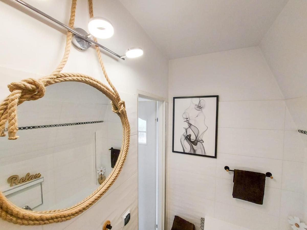 Ratusz Na 5 Apartment เยเลเนียกูรา ภายนอก รูปภาพ